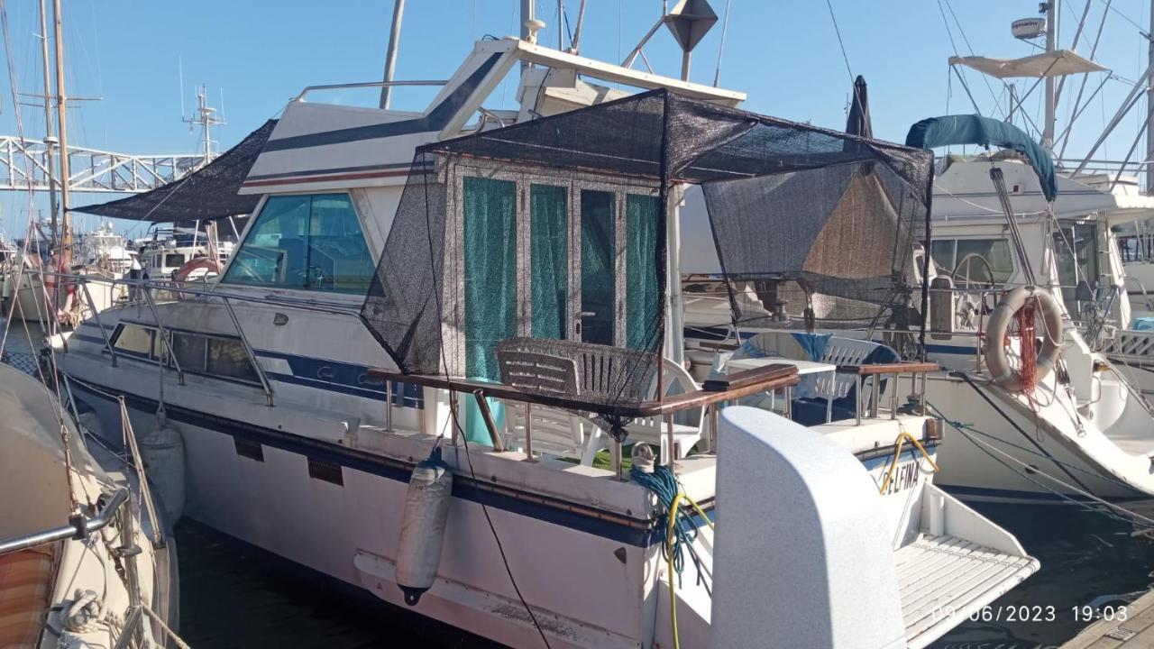 Encantador Barco En Barcelona Sant Adrià de Besòs Extérieur photo